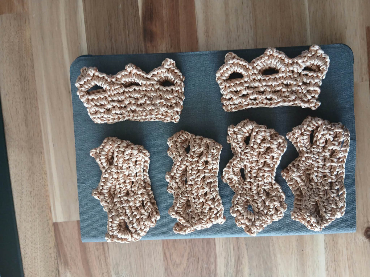 LOT 6 RONDS SERVIETTE DORES